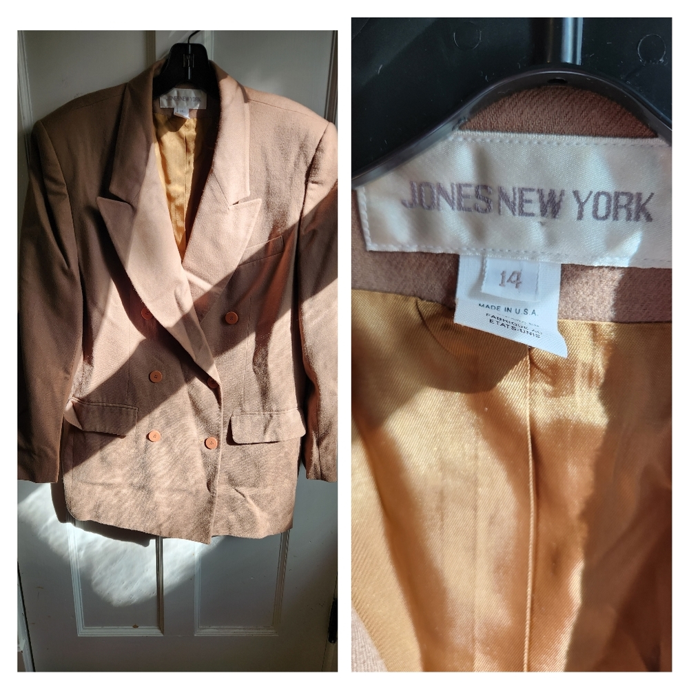 Vintage Jones New York blazer. Camel brown. Vintage size 14.